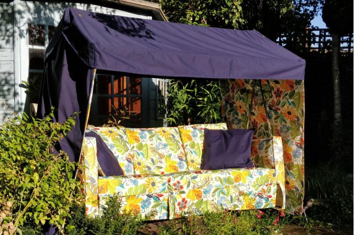 Midnight Jungle Idler Garden Swing Seat